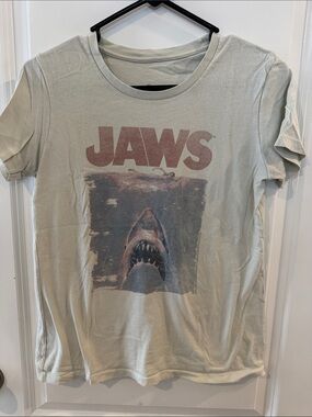 JAWS Graphic Tee in Faded Tan